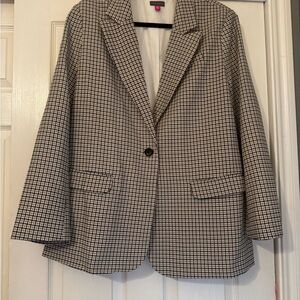 Vince Camuto Cream and Black Checked Single-Button Blazer